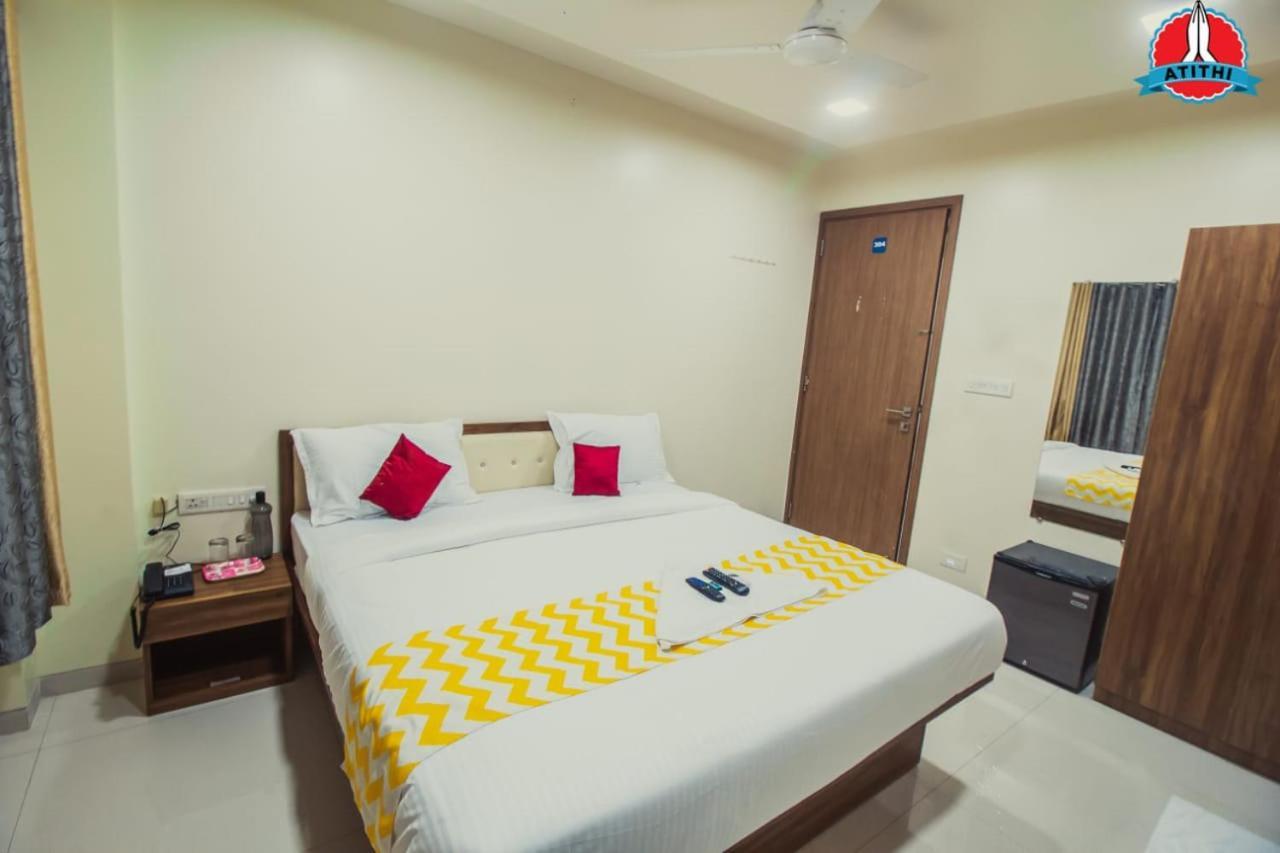 Atithi Service Apartment Pune Eksteriør billede